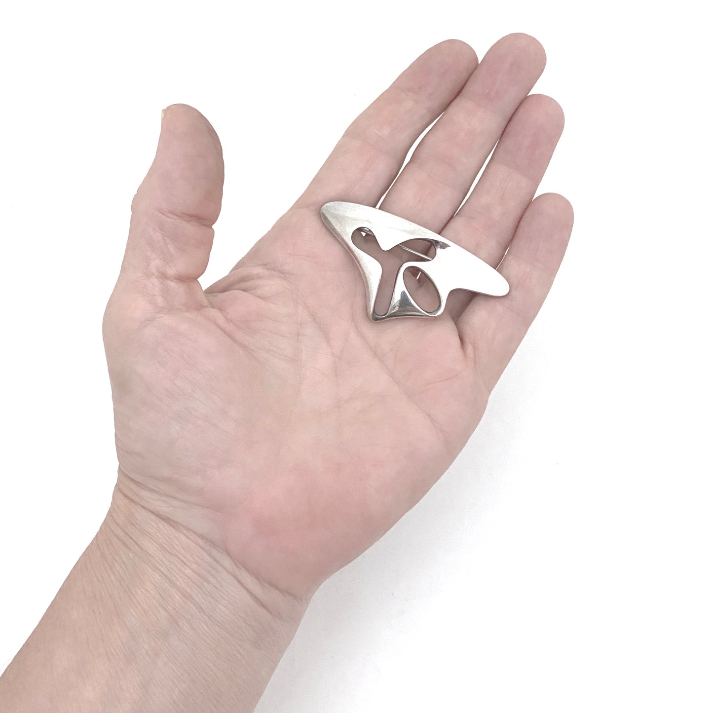 Georg Jensen Modernist brooch #325 ~ Henning Koppel