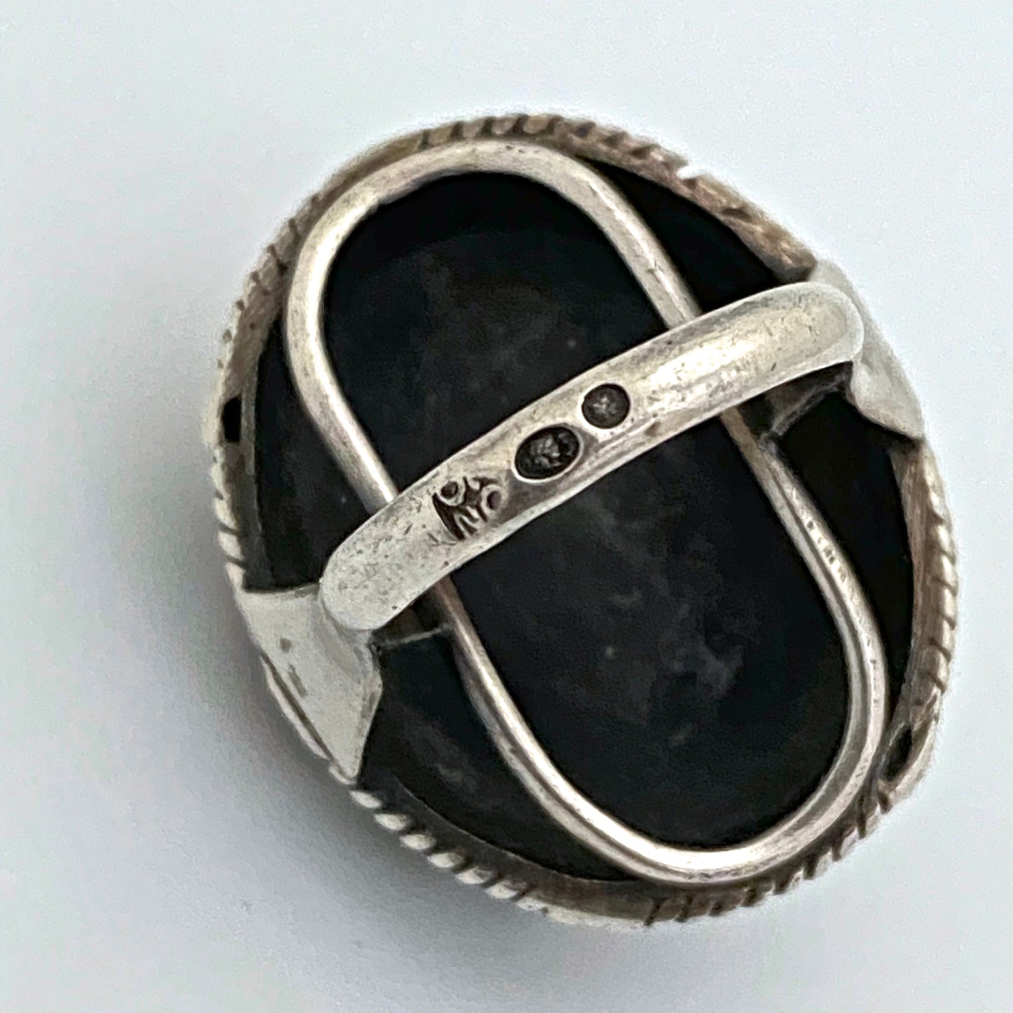 ORNO large green stone ring