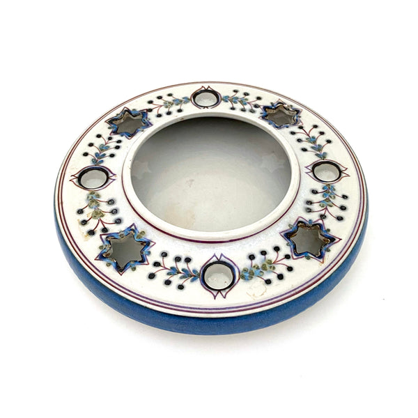 detail Royal Copenhagen Denmark vintage faience Tenera Aluminia Christmas advent table wreath candle holder Berte Jessen