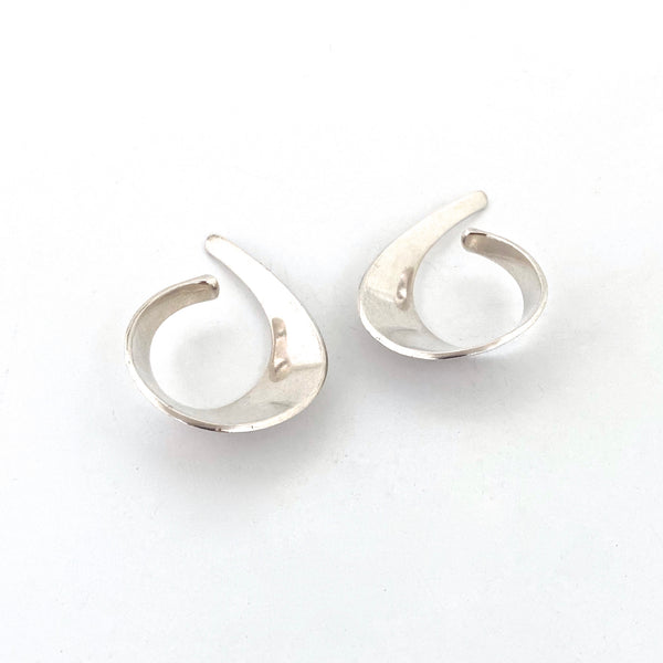 Plus Design Norway silver 'Sling' ear cuffs ~ Tone Vigeland