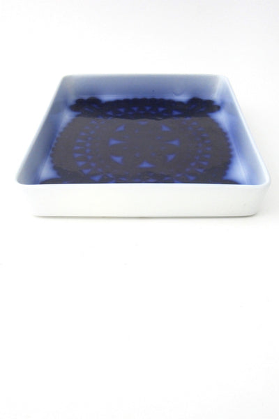 Stig Lindberg flow blue dish