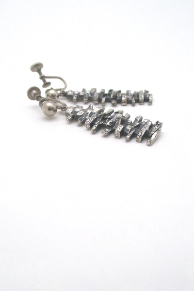 detail Guy Vidal Canada vintage modernist stacked stones drop earrings brutalist jewelry