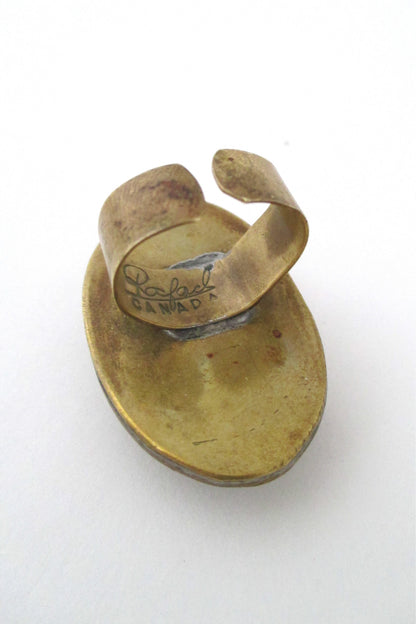 Rafael Canada large oval green ring