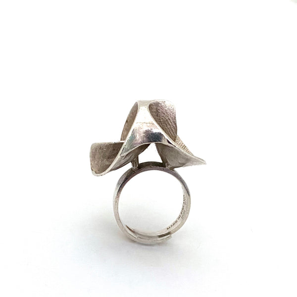 profile Matti J Hyvarinen Finland extra large vintage silver sculptural ring 1975 Scandinavian Modernist jewelry design