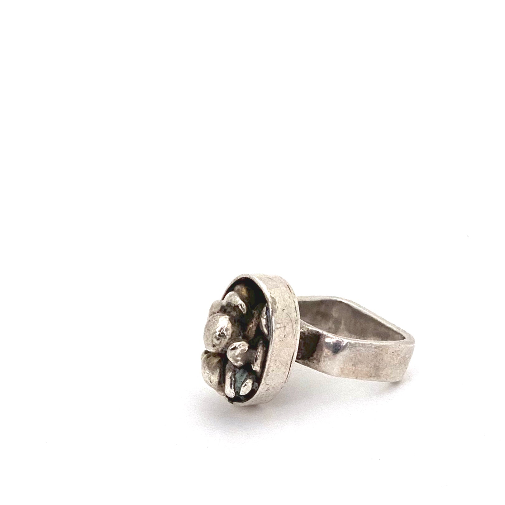 detail vintage heavy silver studio made ring Modernist jewelry design