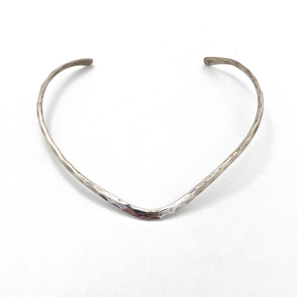 Gerald Stinn hammered silver neck ring