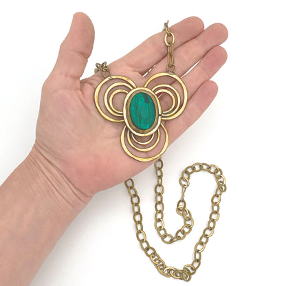 scale Rafael Alfandary Canada vintage brass clear green glass trefoil necklace