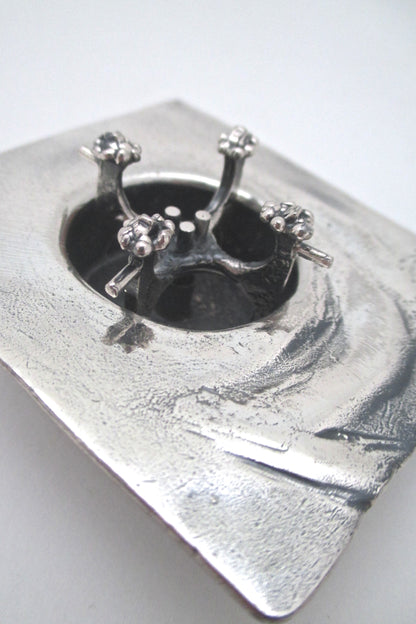detail Guy Vidal Canada rare brutalist pewter kinetic shadowbox pendant necklace 1970s 