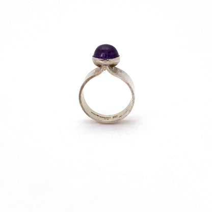 Kaunis Koru Modernist silver & amethyst ring