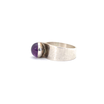 profile Kaunis Koru Finland vintage silver amethyst ring Rauno Oma Mättö 1975 Scandinavian Modern jewelry design