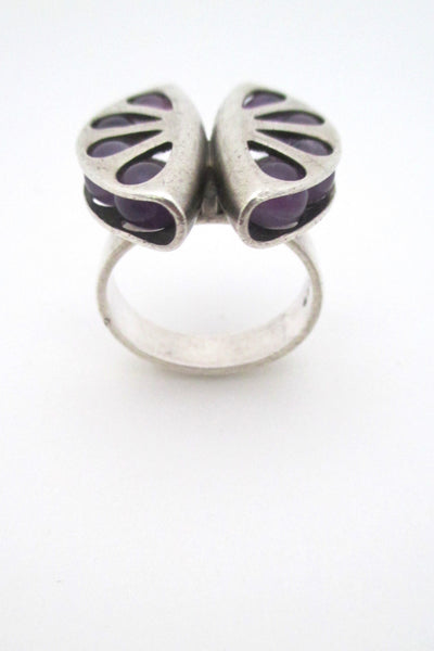 detail Elis Kauppi Kupittaan Kulta Finland vintage Scandinavian Modern amethyst ring Nordic design