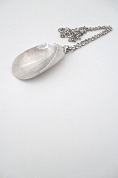 Georg Jensen shell necklace #328 by Nanna Ditzel