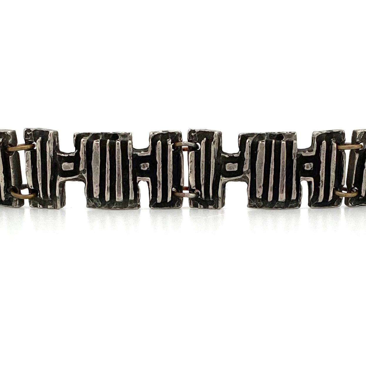 detail Robert Larin Canada vintage brutalist pewter chunky panel link bracelet