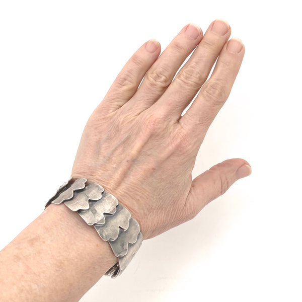 vintage silver overlapping link 'scales' bracelet