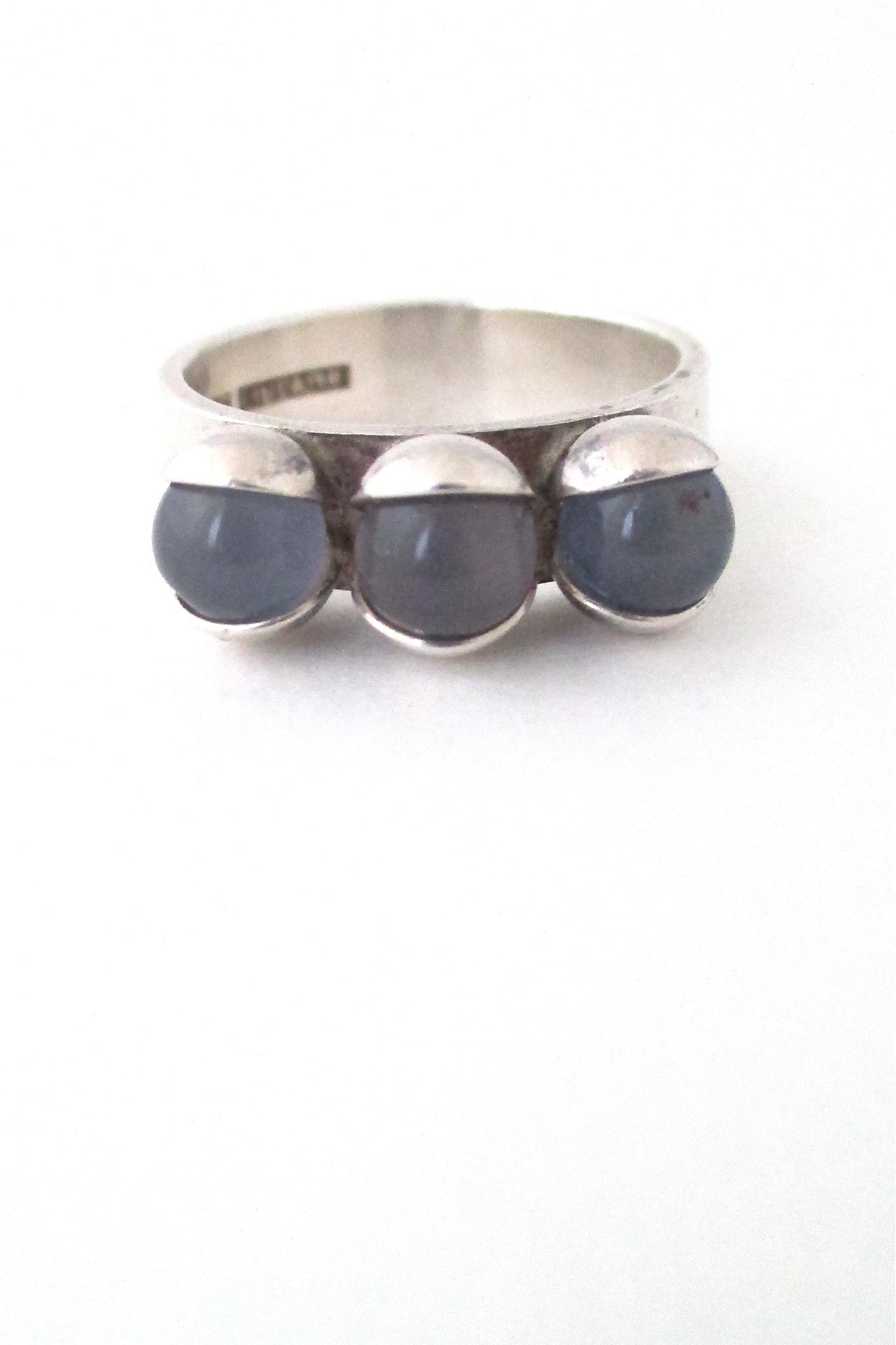 Elis Kauppi for Kupittaan Kulta Finland vintage silver & chalcedony ring