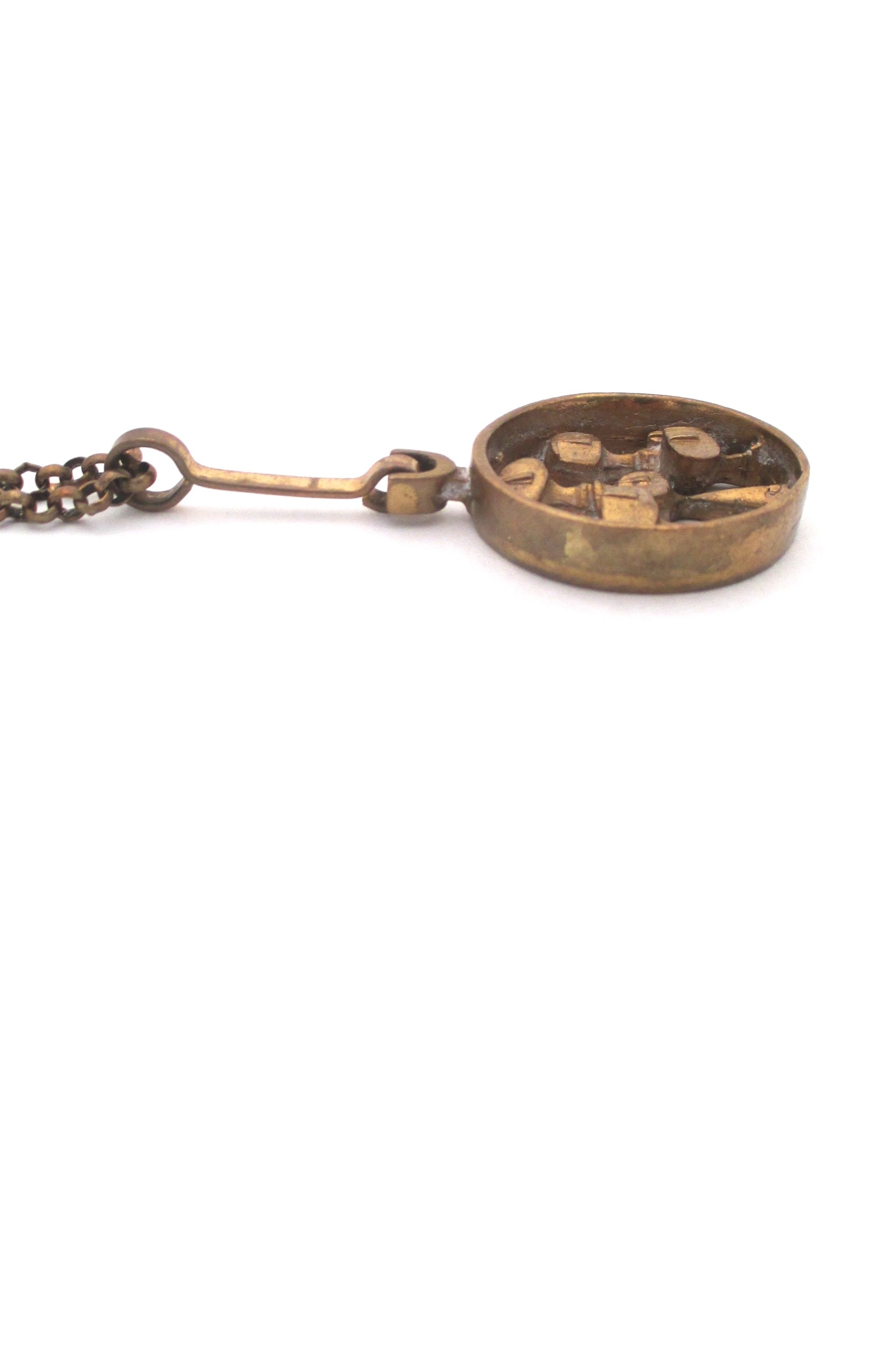 profile Jorma Laine Finland vintage bronze brutalist people pendant necklace faces in a crowd