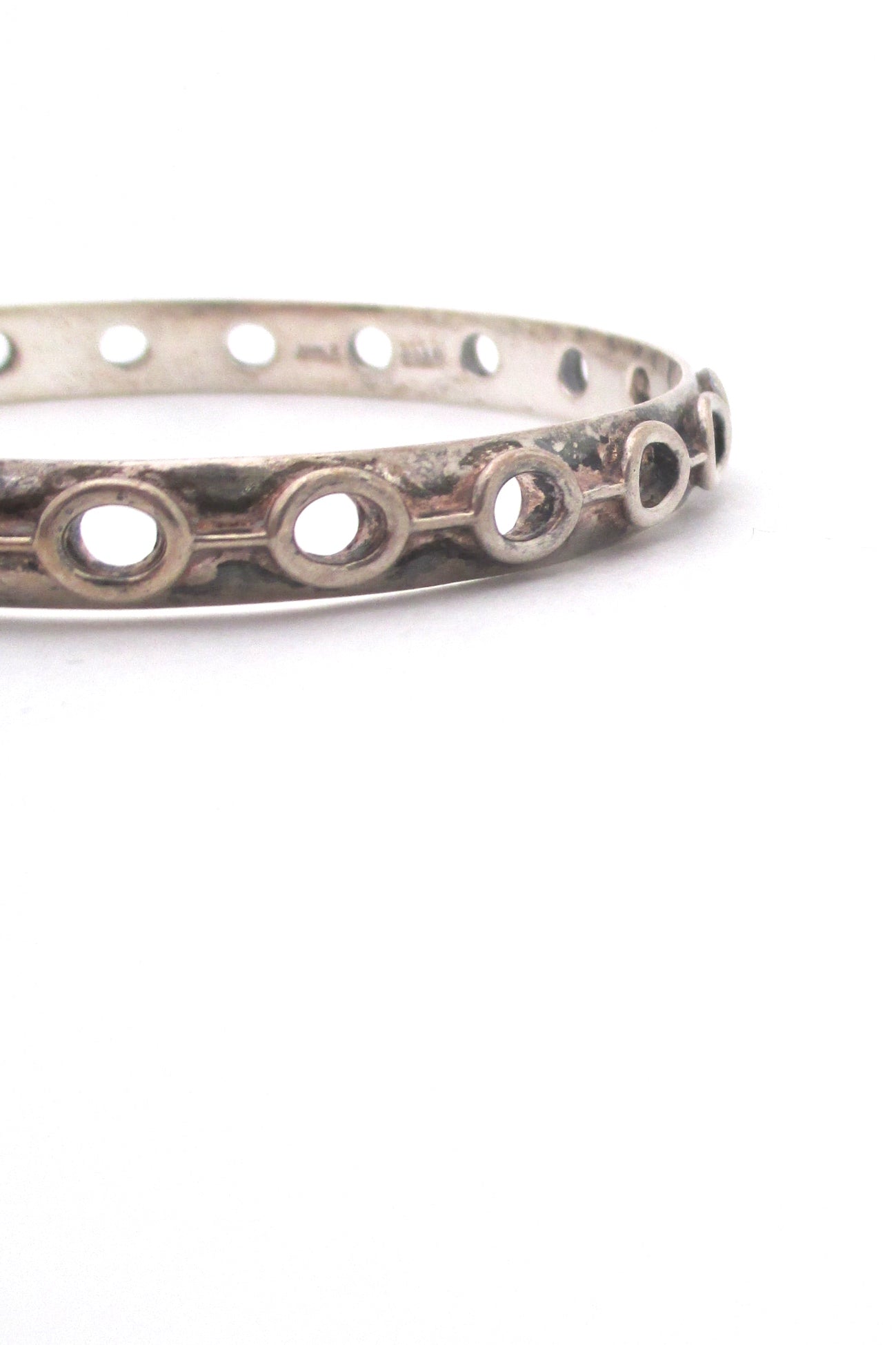 detail Frank Regine Juhls Norway vintage brutalist silver bangle bracelet mid century Modernist design
