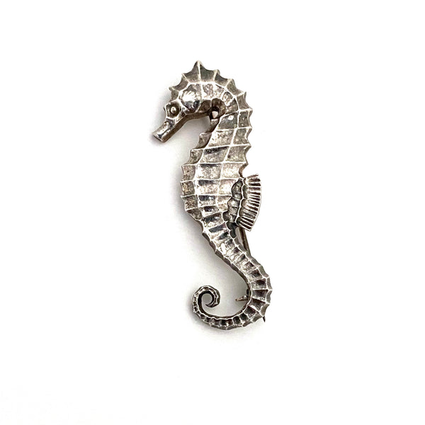 detail E Dragsted Denmark vintage silver detailed seahorse brooch Scandinavian Modern jewelry design