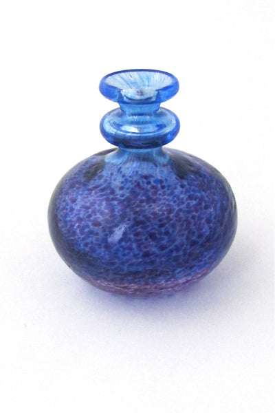 top Bertil Vallien for Kosta Boda Sweden vintage glass miniature Antikva vase