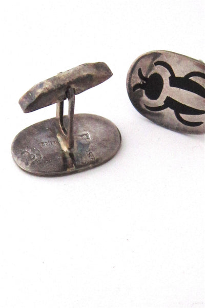Los Ballesteros beetle cuff links