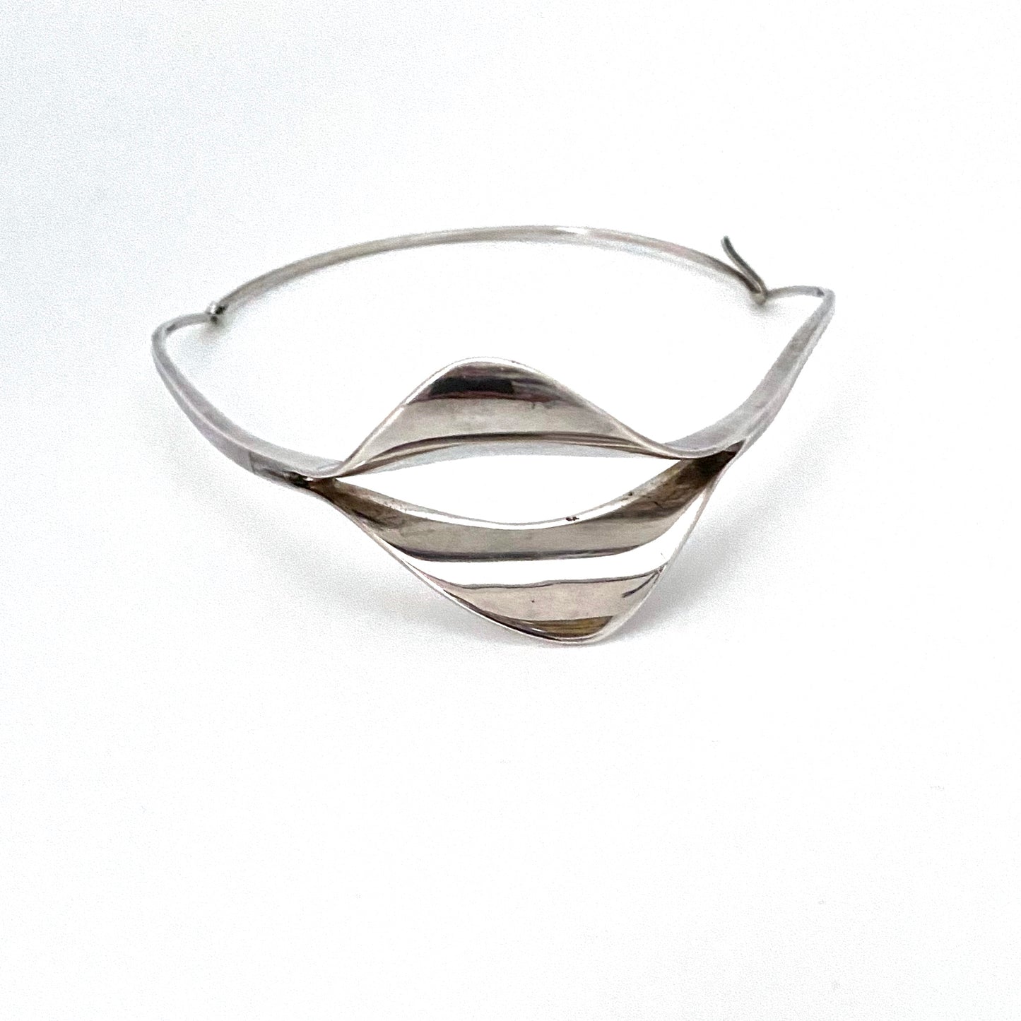 vintage heavy silver hand wrought curvy choker necklace ~ Poland