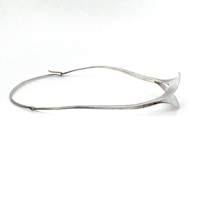 profile vintage heavy silver curvy hand wrought choker necklace Poland signed mid century Modernist jewelry design