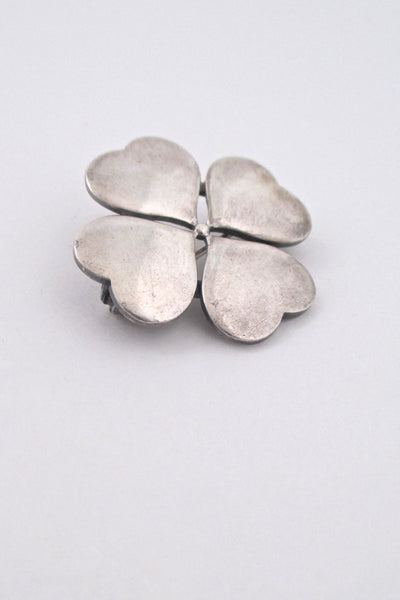 detail Hans Hansen Denmark vintage Scandinavian Modern silver 4 leaf clover brooch Nordic design 