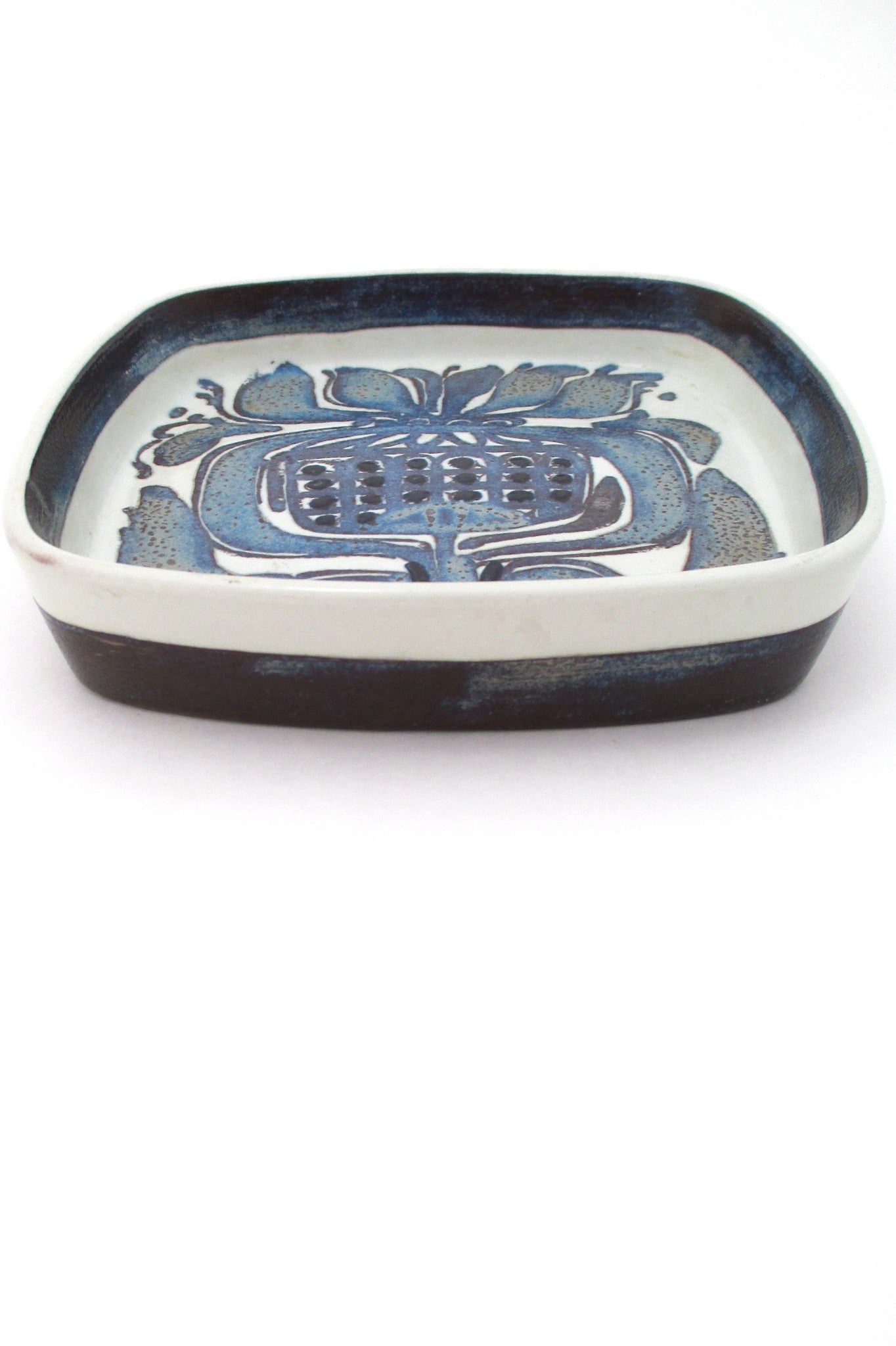 profil Royal Copenhagen Denmark vintage Baca faience dish by Kari Christensen