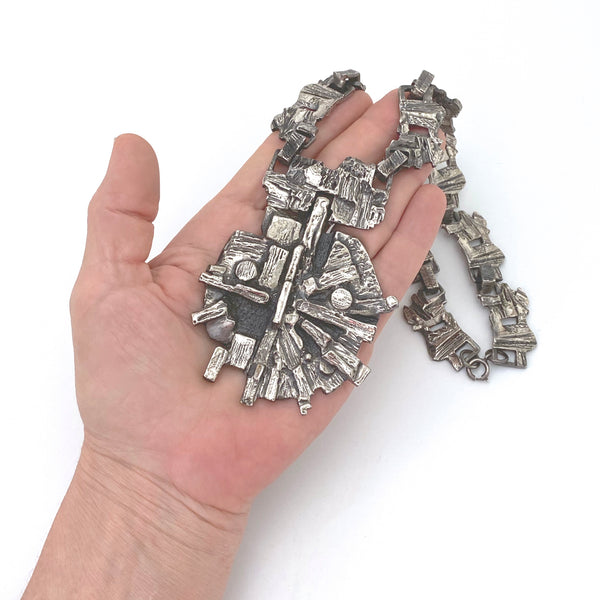 scale Robert Larin Canada vintage brutalist pewter extra bold necklace Canadian Modernist jewelry design