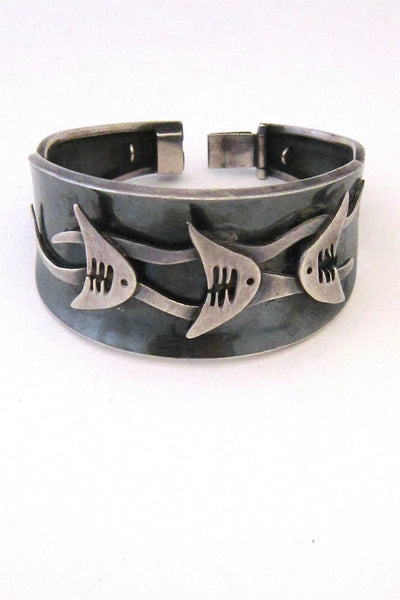 Ledesma design fish bracelet