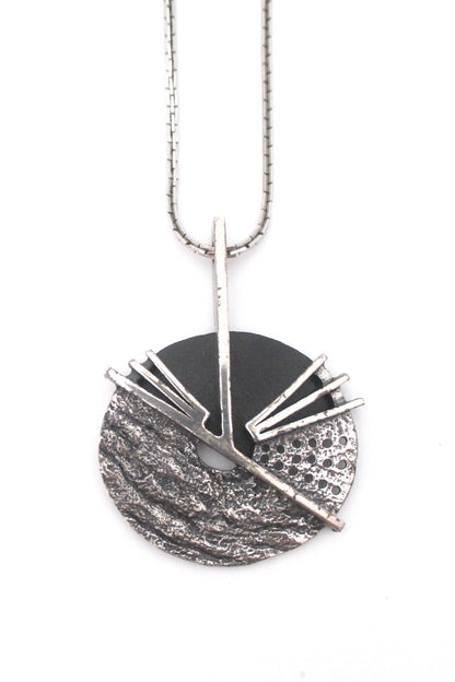 Jean-Claude Darveau mixed media 'broken circle' necklace