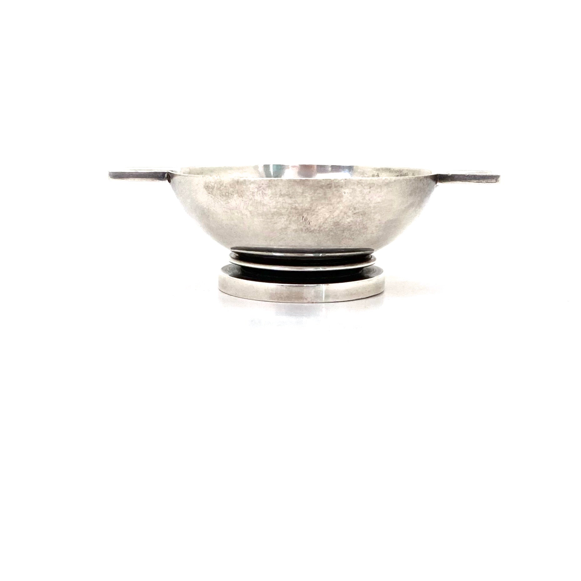 profile Georg Jensen Denmark vintage Art Deco sterling silver Pyramid ashtray 660 Harald Nielsen Scandinavian Modern design