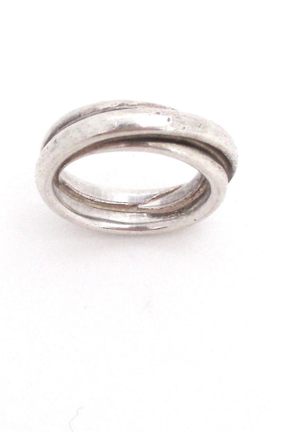 Pierre Cardin vintage modernist sterling silver eternity loop ring