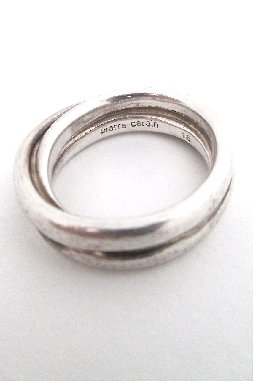 Pierre Cardin sterling 'eternity loop' ring #18