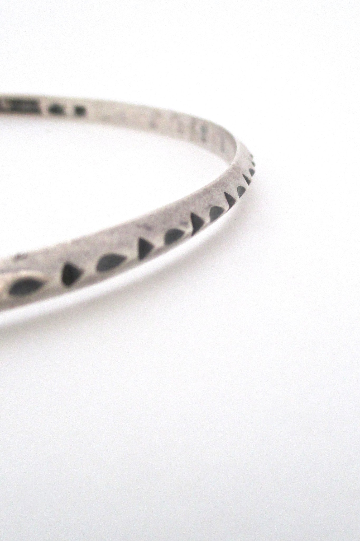 profile Erling Christoffersen for Plus Studios Norway Design vintage modernist silver bangle