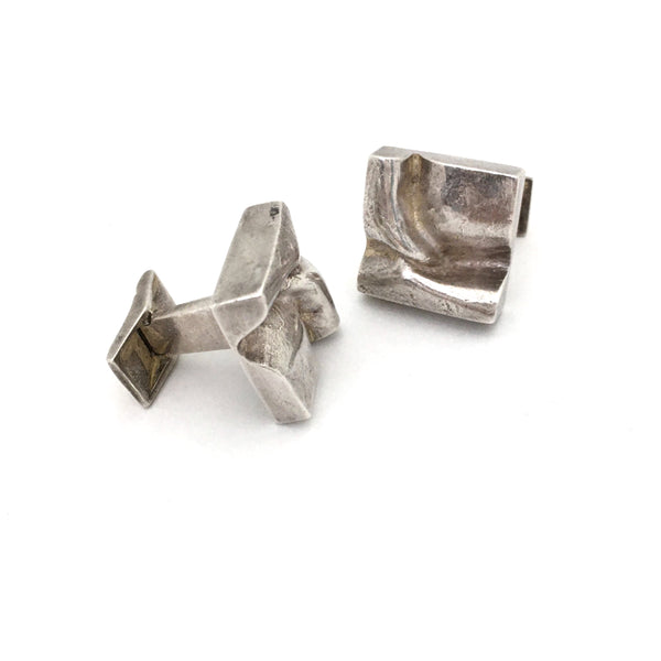 detail Bjorn Weckstrom Lapponia Finland vintage textured silver brutalist cufflinks 1971 Scandinavian Modernist jewelry design