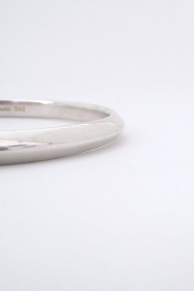 detail Hans Hansen Denmark vintage V profile heavy silver bangle bracelet 241