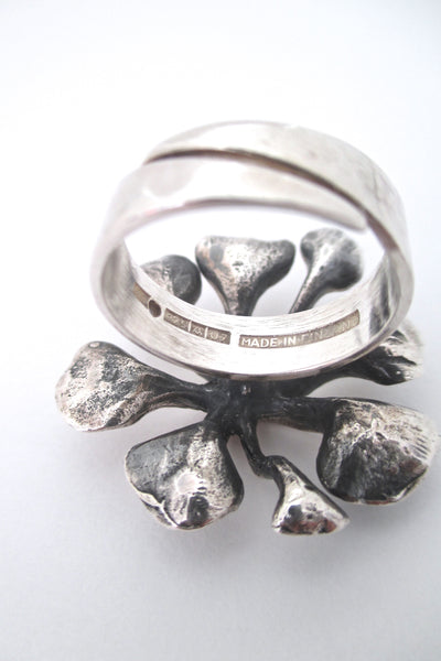 Hannu Ikonen 'reindeer moss' large ring in silver