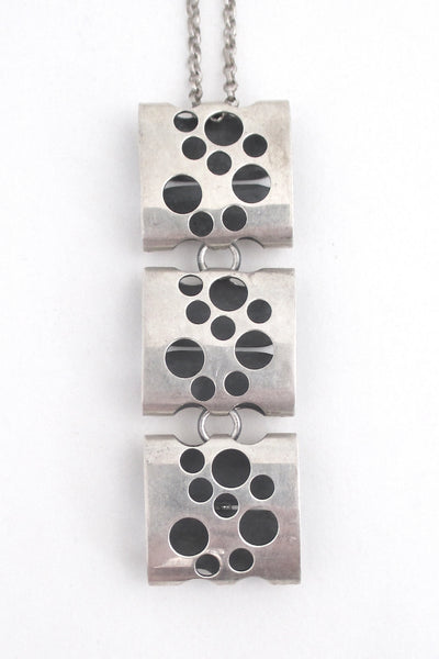 Elis Kauppi for Kupittaan Kulta long kinetic silver pendant
