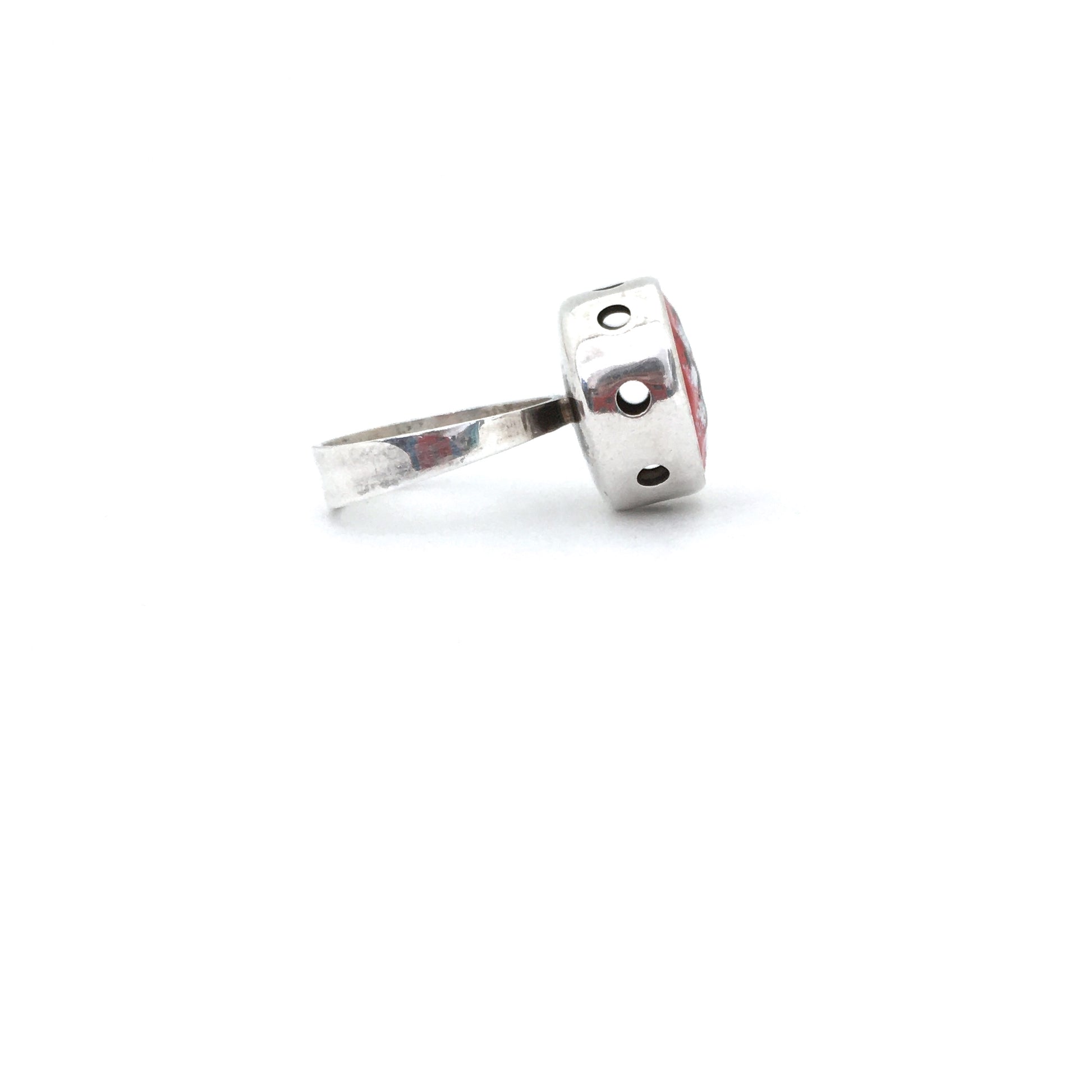 profile Martti Viikinniemi Finland vintage silver enamel large ring red black white 1968 Scandinavian Modernist design jewelry