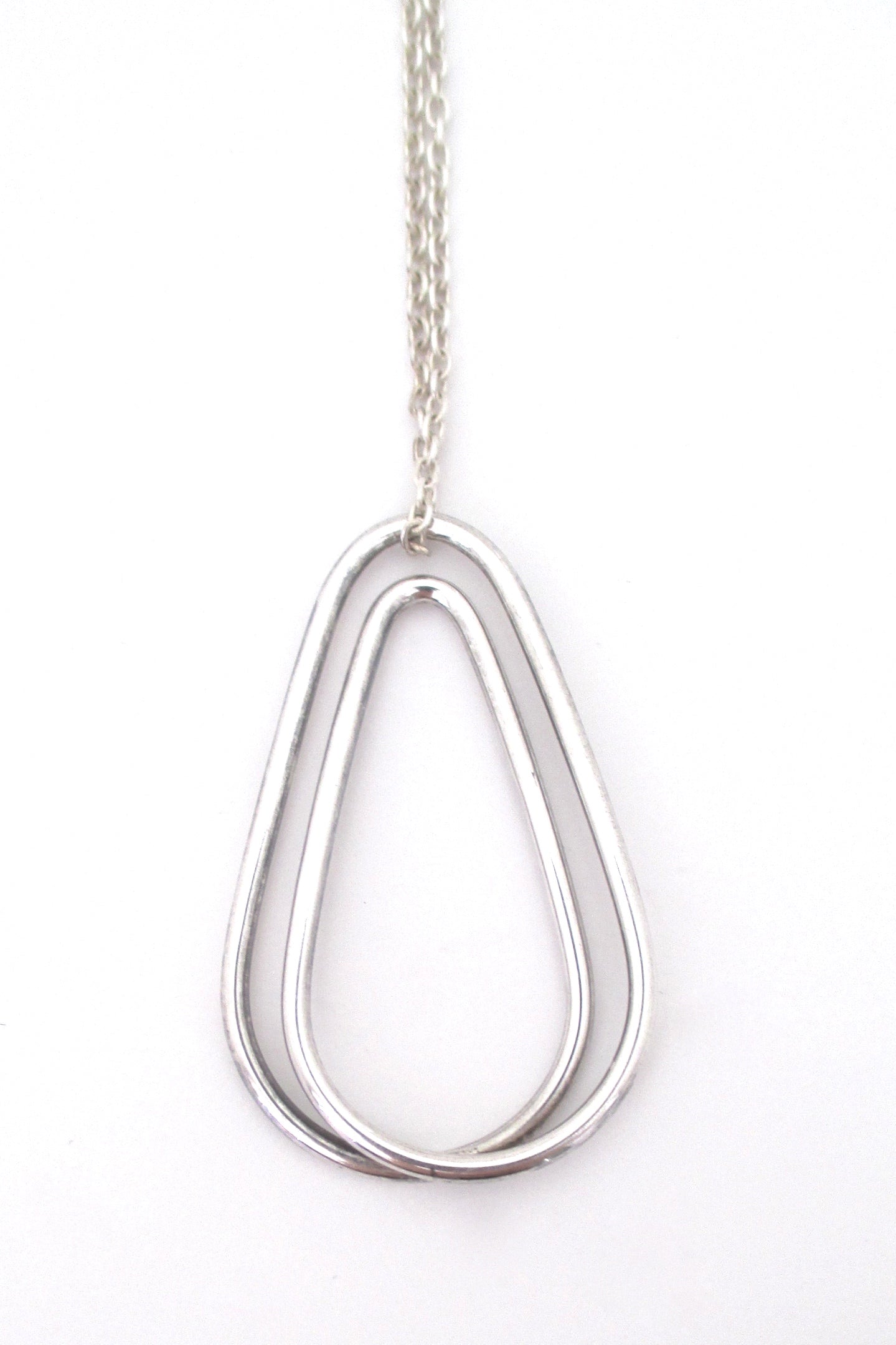 detail Andreas Mikkelsen Denmark vintage sterling looped silver pendant 1970s