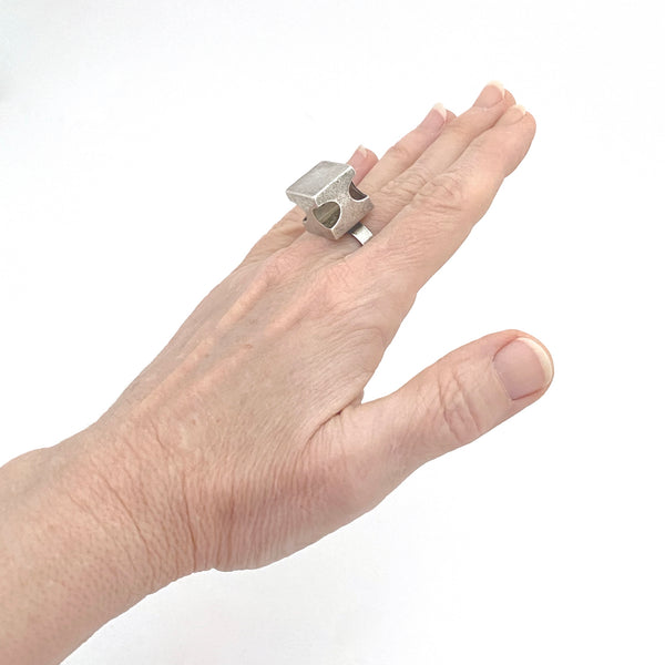 detail scale Kaunis Koru Finland vintage silver large pierced cube ring Helga Narsakka 1970 Scandinavian Modernist jewelry design