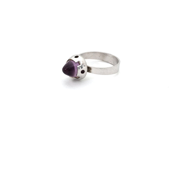 detail Martti Viikinniemi Finland vintage silver and amethyst ring Scandinavian Modernist jewelry design