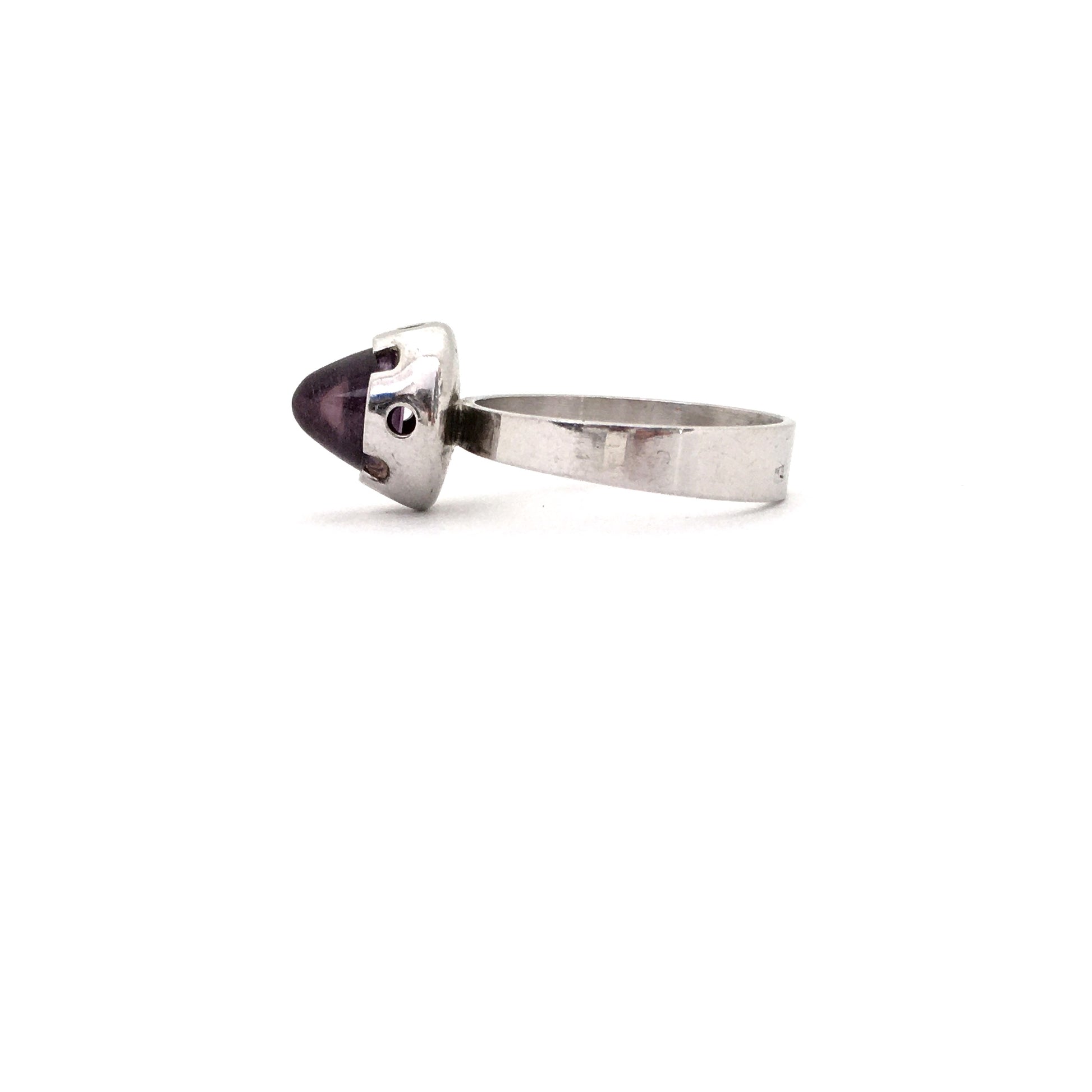 profile Martti Viikinniemi Finland vintage silver and amethyst ring Scandinavian Modernist jewelry design