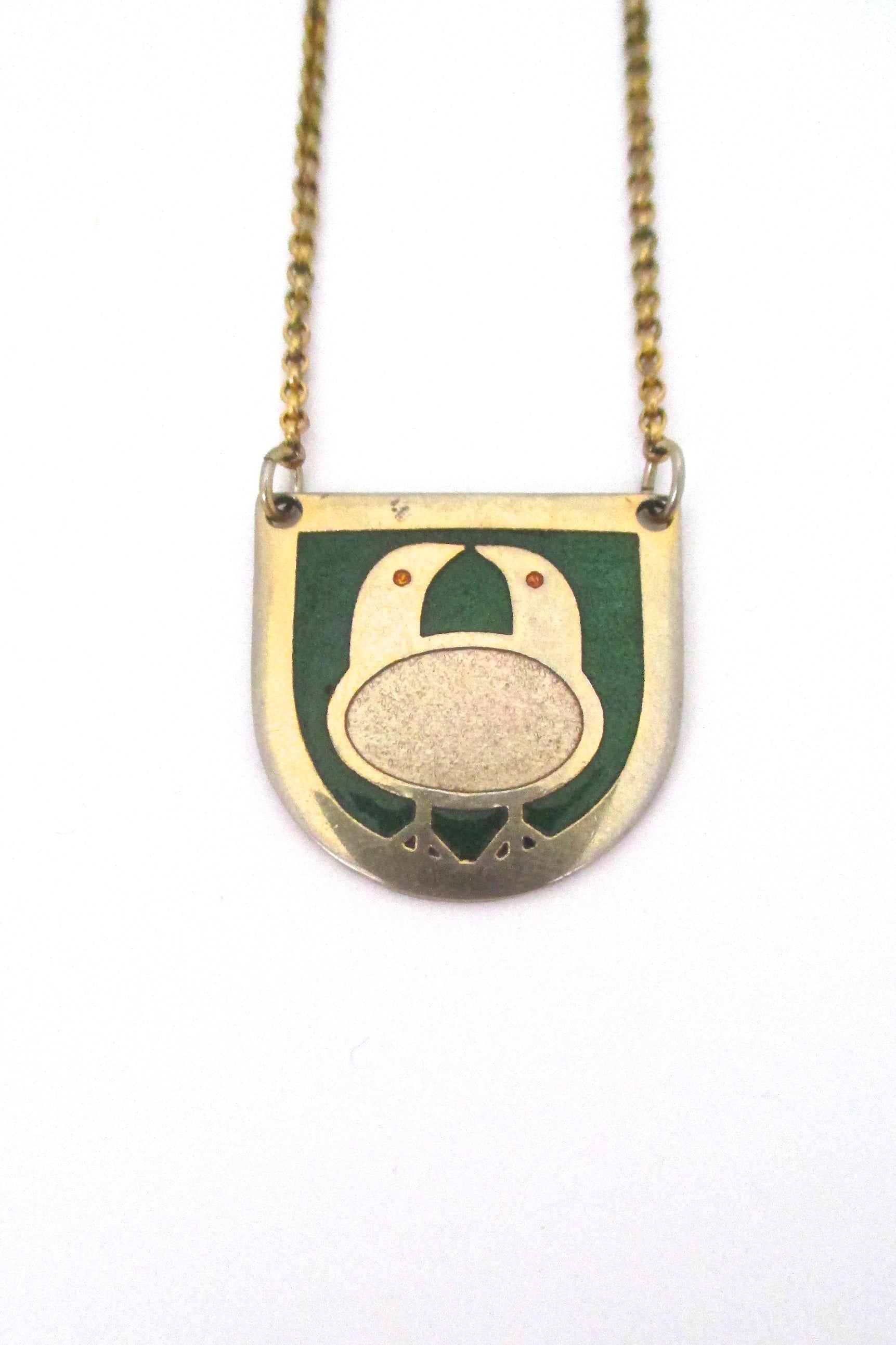 detail de Passille Sylvestre Canada vintage mid century enamel two birds and an egg necklace