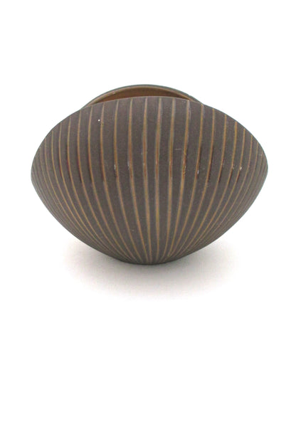 detail Upsala Ekeby Sweden vintage mid century ceramic Kokos bowl by Hjordis Oldfors