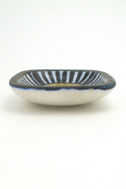 Lotte Bostlund miniature dish #1 - blue sun