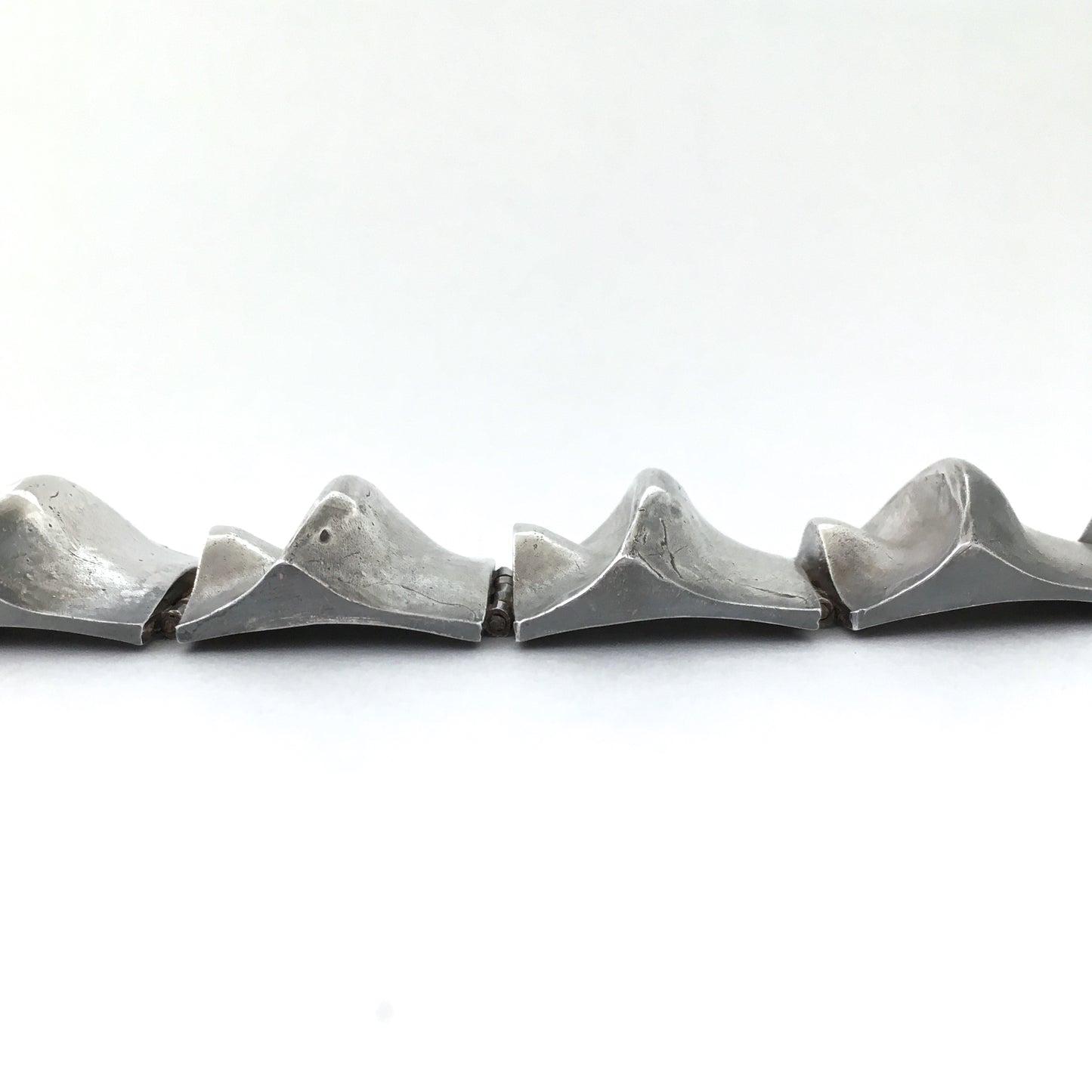 profile Matti Hyvarinen Finland vintage large textured silver bracelet 1970 Scandinavian Modern design jewelry
