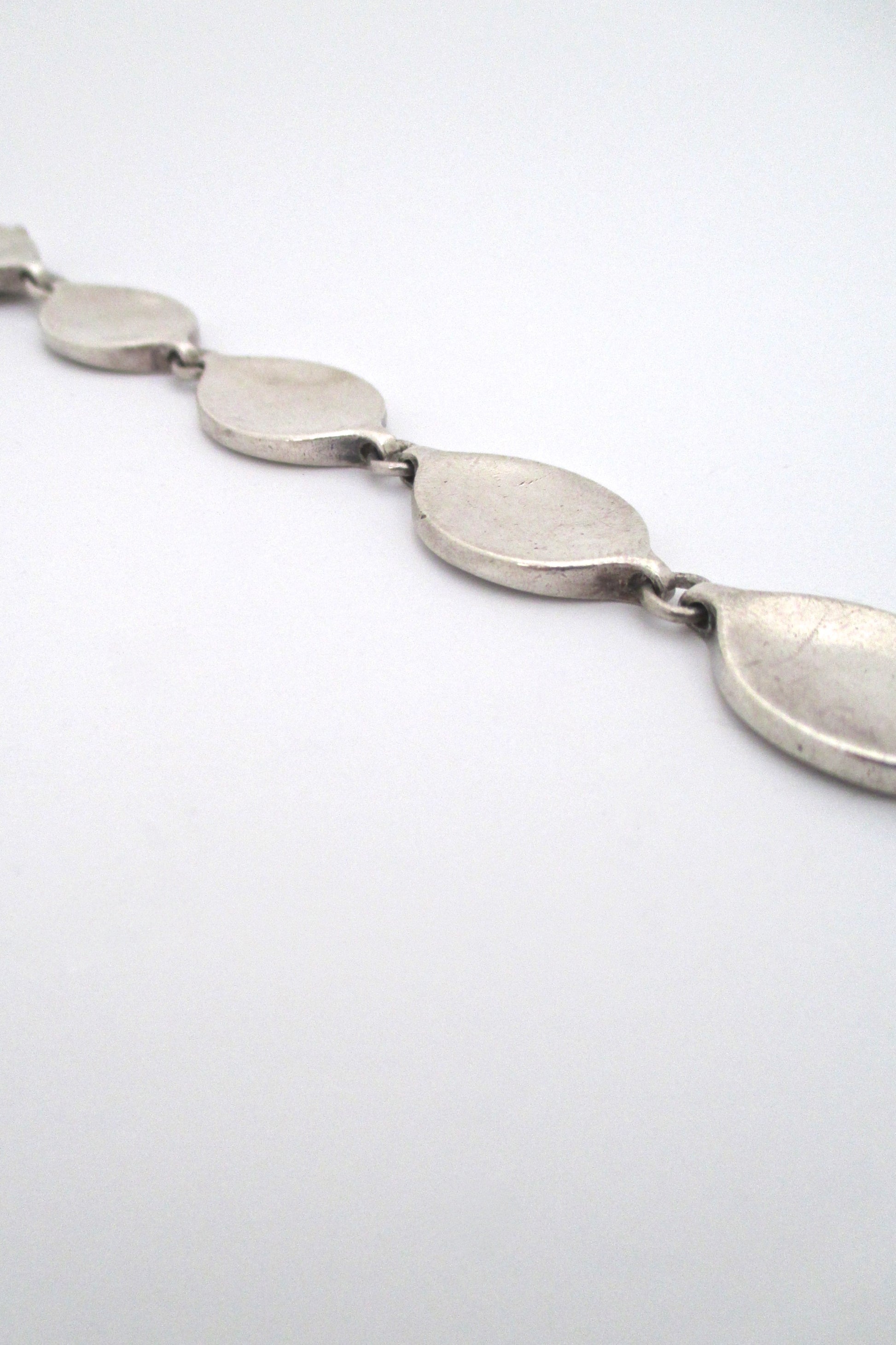 detail Georg Jensen Denmark vintage silver heavy link bracelet 171 by Flemming Eskildsen Scandinavian Modernist design