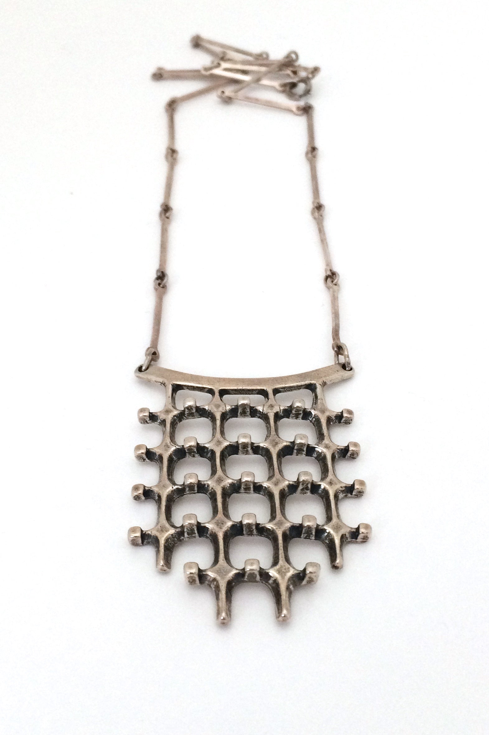 Uni-David-Andersen-Norway-vintage-Modernist-silver-Troll-series-necklace-Marianne-Berg